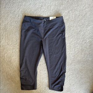 NWT Black Cropped Workout Leggings